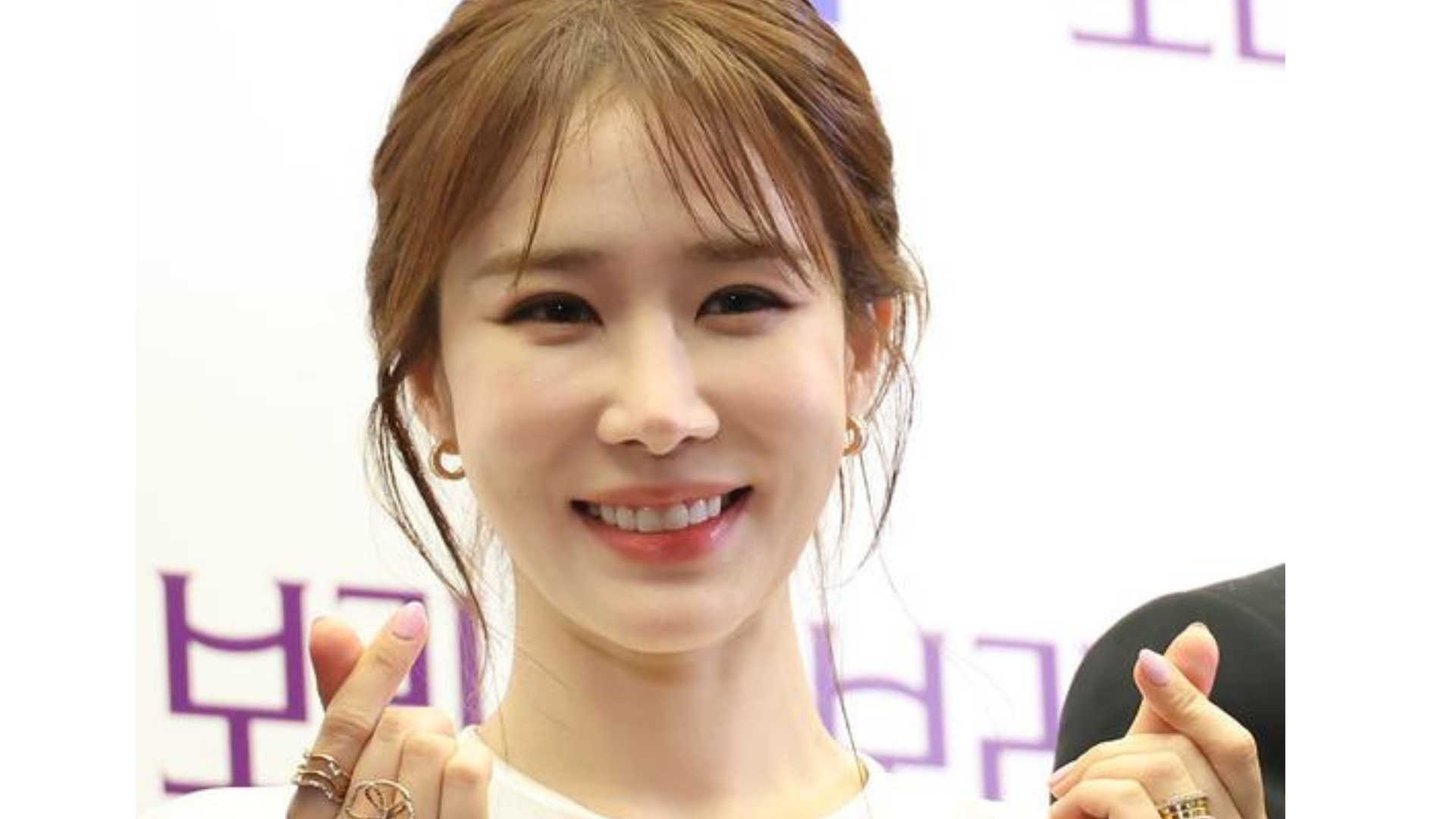 Yoo In Na Reveals Harrowing Romance Scam Story That Nearly Ruined Her