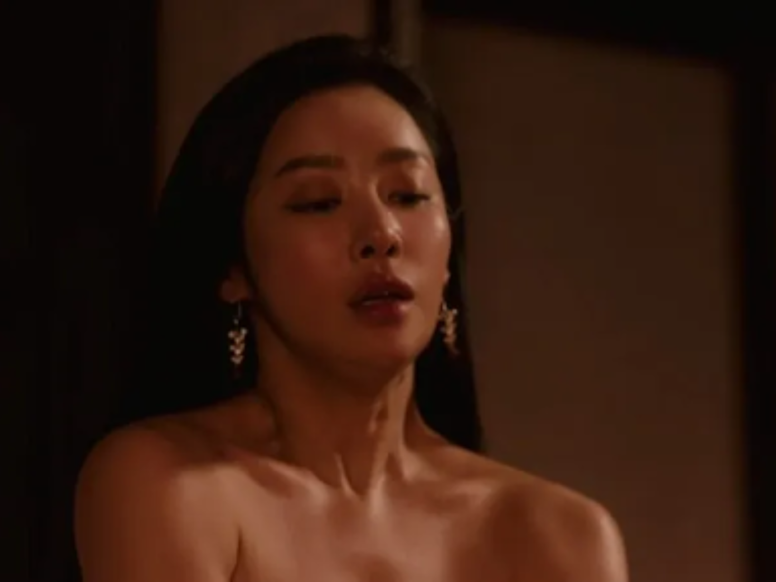 lee bo young nude Was Cha Joo Young's Nude Scene in 'The Queen Who Crowns' Edited or Real?