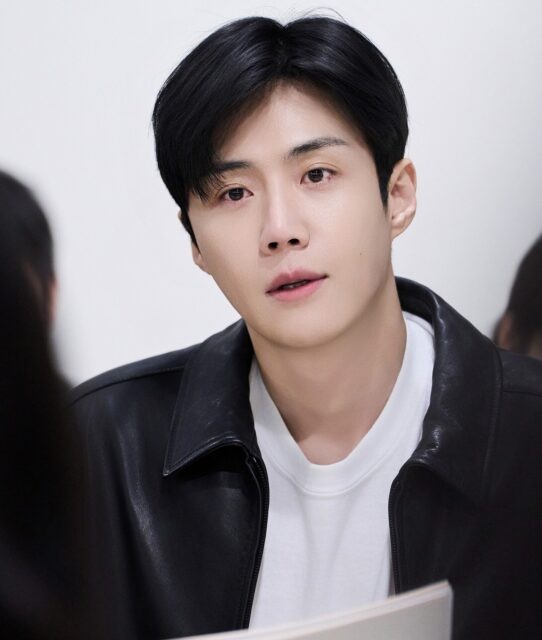 Kim Seon Ho