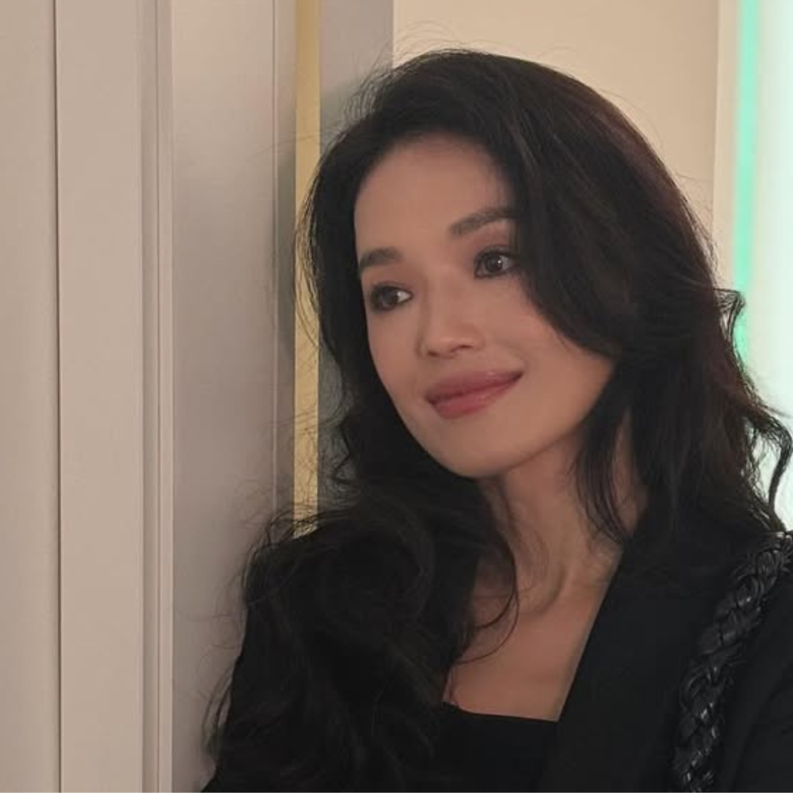 Yetuk insest porno ruscha Scarlett Mazur ishtirokidagi porno videolarni onlayn tomosha qiling