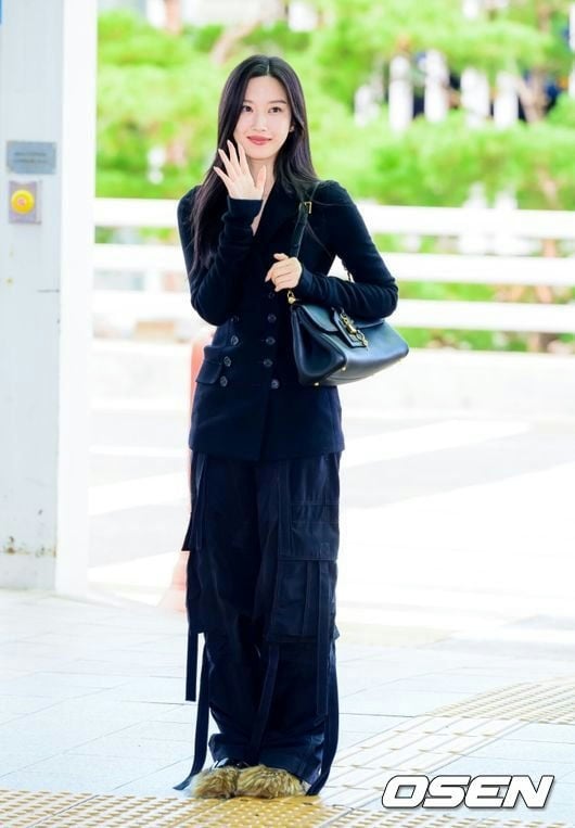 Moon Ga-young at Incheon International Airport