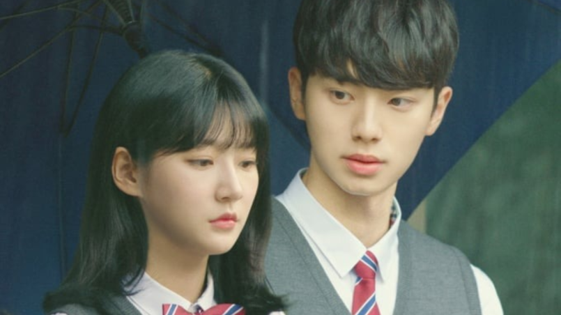 Kim Saeron and Lee Chaemin.