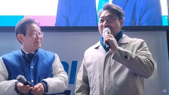 Actor Lee Won-jong and Korea leader Lee Jae-myung