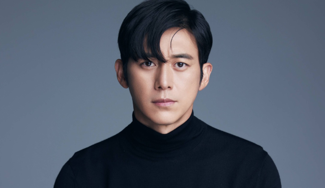 Go Soo Leaves BH Entertainment After 15 Years: What's Next for the Actor?
