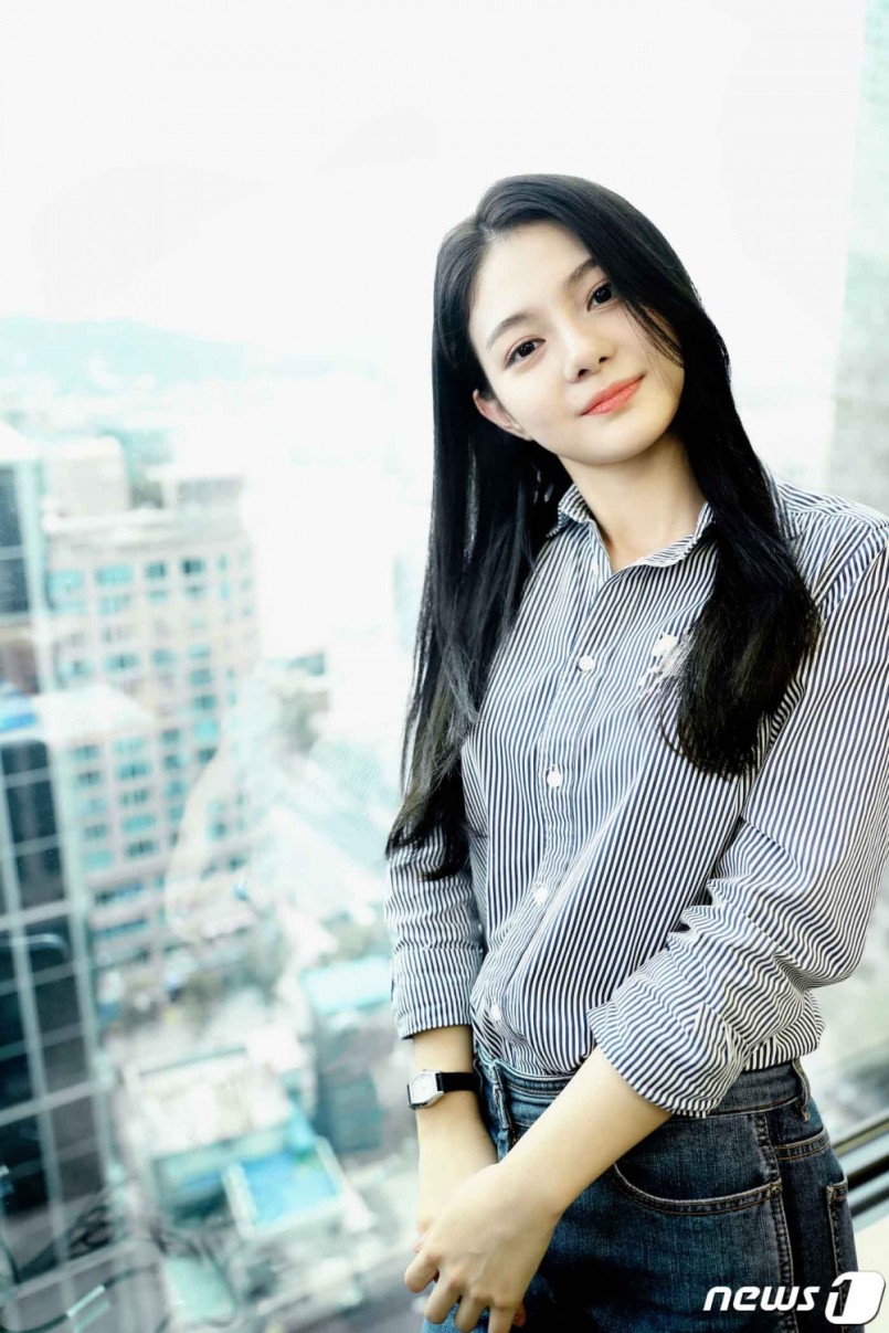 Myung-ji Kim, Adorable eye