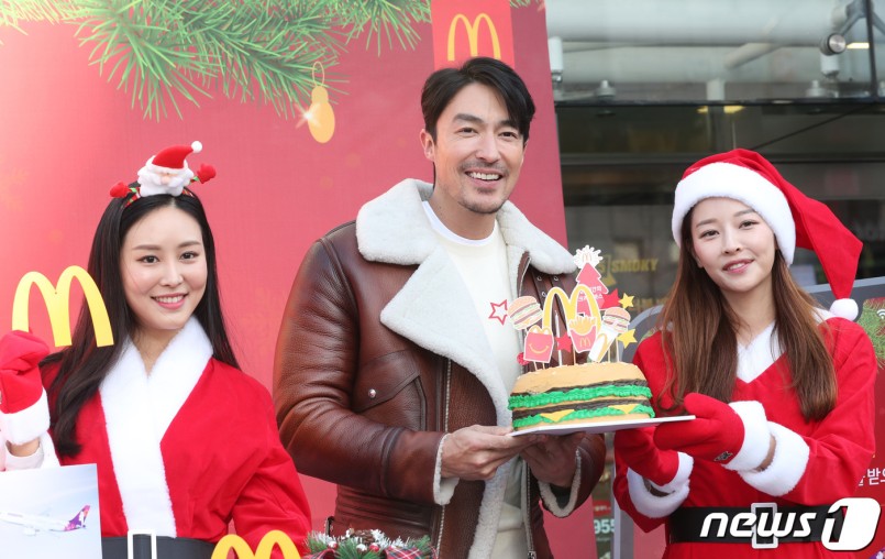 Daniel Henney