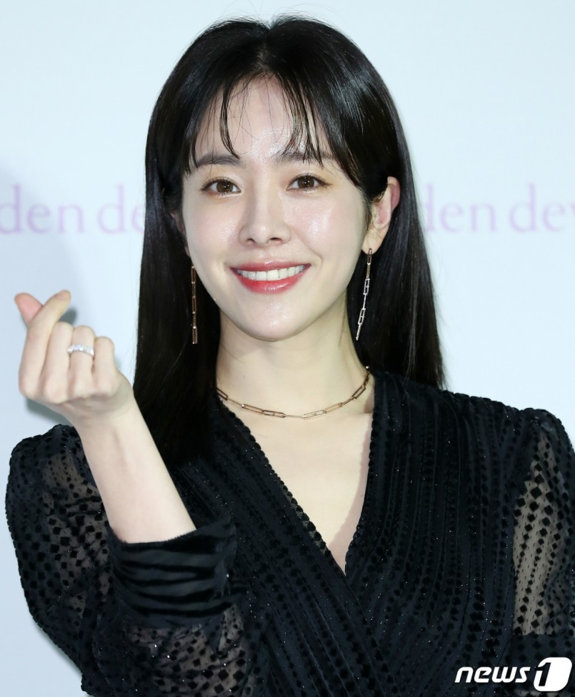 Han Ji-min, a smile that shines in any moment