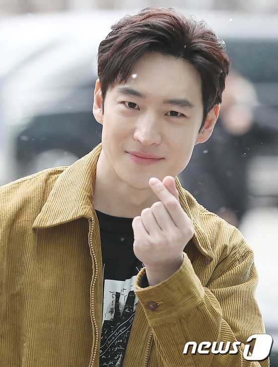 Lee Jee-hoon of "Time to Hunt"
