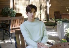 GOT7 Jinyoung in Talks to Star in Remake of Chinese Film "SoulMate” Alongside Jeon So Nee and Kim Da Mi