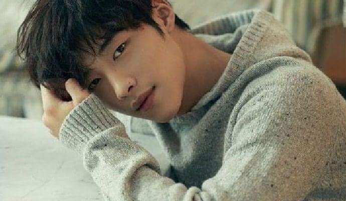 Get to Know 6 More Facts About Popular Actor Woo Do Hwan