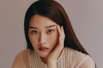 Moon Ga Young