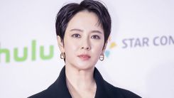 Amid Backlash, Song Ji Hyo Flaunts Stunning Pixie Cut at the 2021 Asia Artist Awards