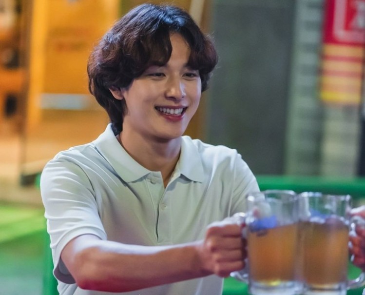 'Summer Strike' Stills
