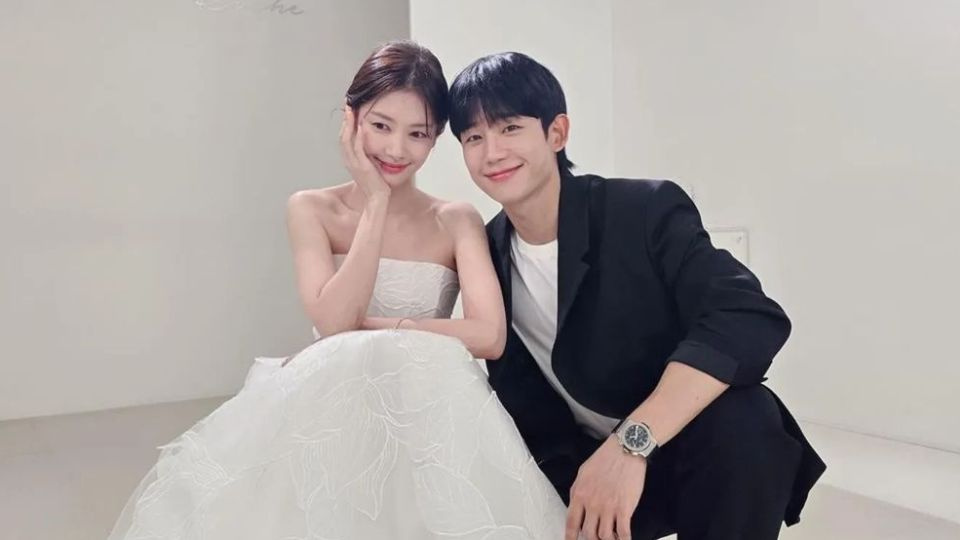 Jung Hae In Talks About Family Values Amidst Dating Speculations with Jung So Min